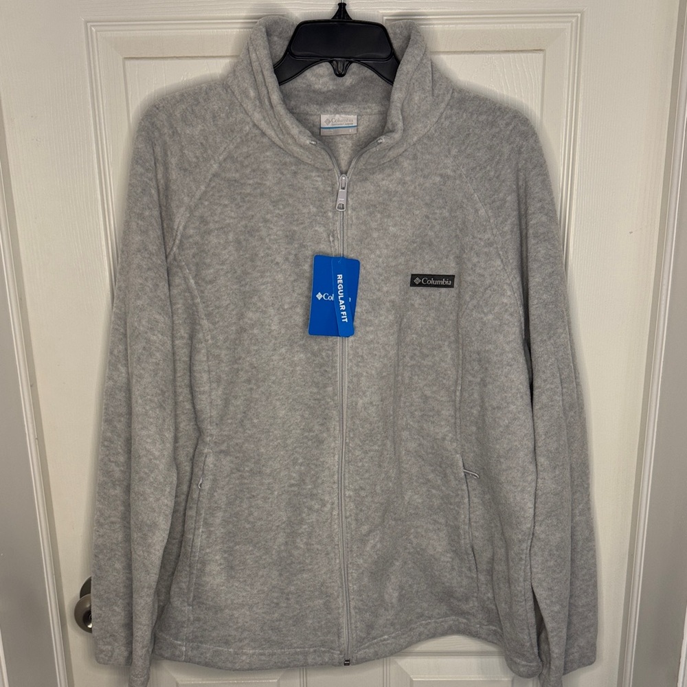 NWT Women’s Columbia Light Gray Fleece Jacket